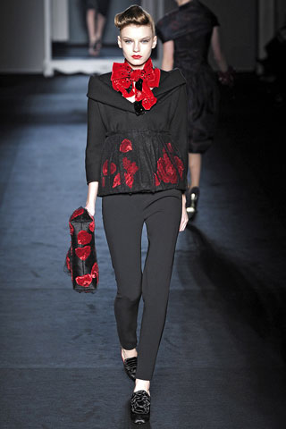 moschino осень зима 2009 2010